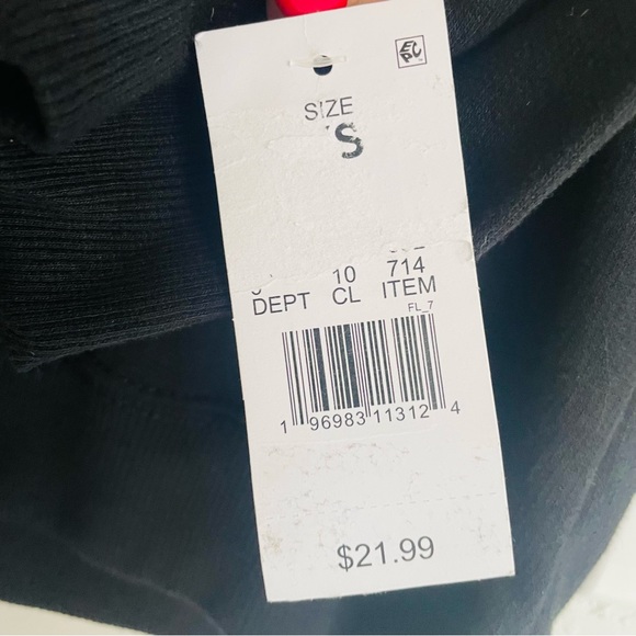 DEF LEPPARD NWT Crewneck Sweater - Picture 11 of 11